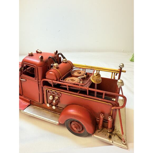 Metal Art 1930’s Fire Fighter Pumper Truck Home Decor - Picture 7 of 16